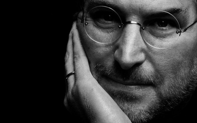 Chưa tốt nghiệp đại học và chẳng viết nổi một dòng code, bí kíp nào đã giúp Steve Jobs tạo nên đế chế công nghệ Apple hàng nghìn tỷ USD?