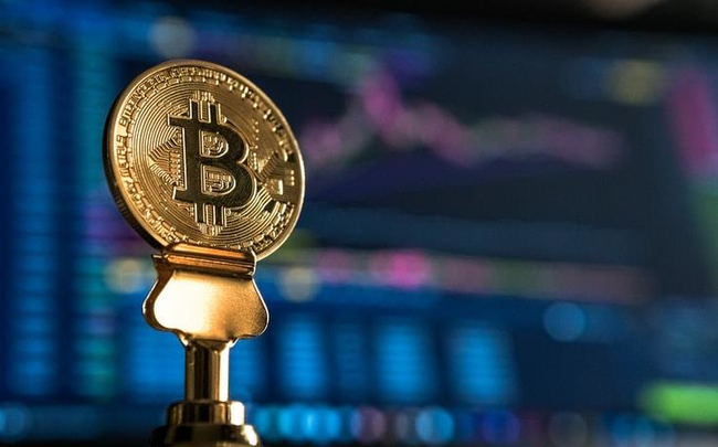 Bitcoin tăng mạnh lên ngưỡng 10.000 USD, chuyên gia khuyến cáo nhà đầu tư cẩn trọng