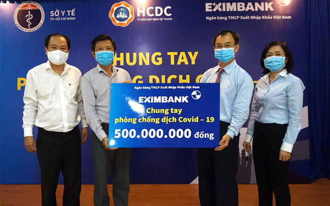 Tiếp sức cùng đơn vị tuyến đầu phòng chống dịch, Eximbank ủng hộ 500 triệu đồng