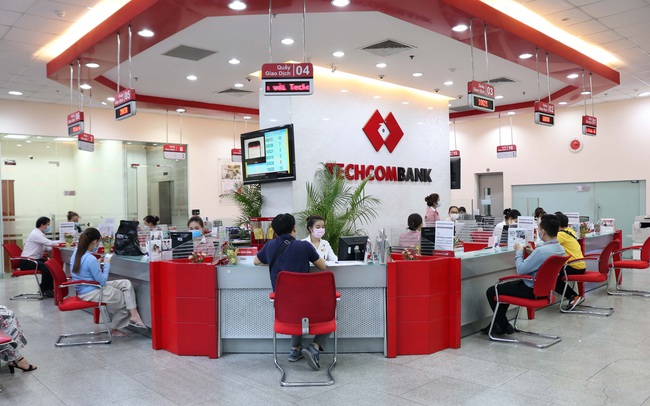 Techcombank hỗ trợ 100 tỉ đồng xây dựng bệnh viện điều trị người bệnh covid-19