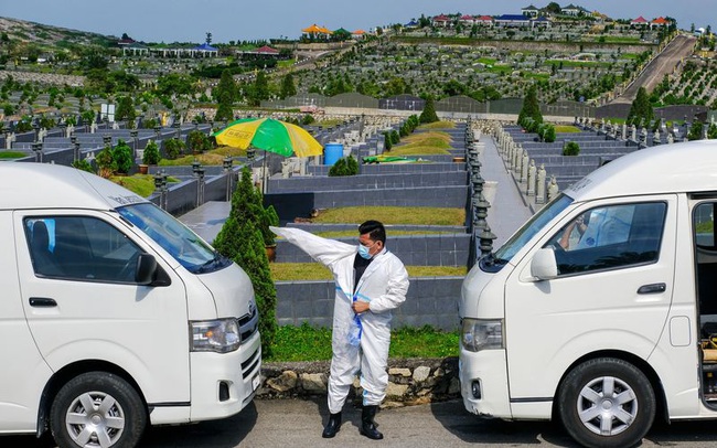 Nhiều nền kinh tế Đông Nam Á bị đẩy đến bờ vực, buộc phải thay đổi mô hình chống dịch vì chi phí phong tỏa quá lớn