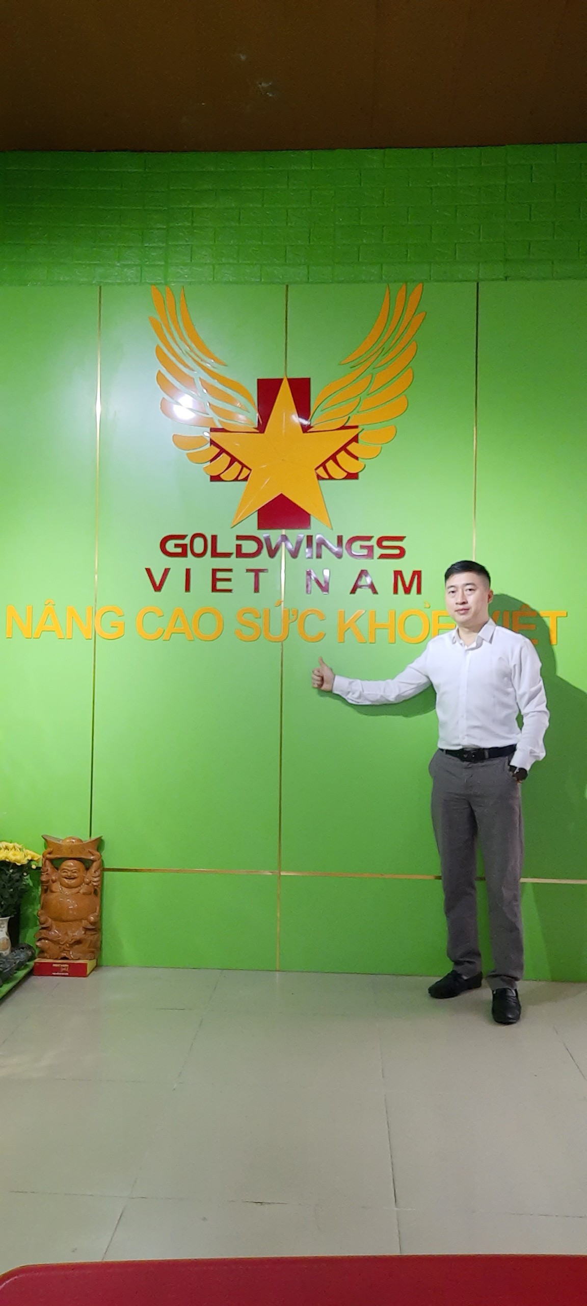 Bùi Anh Tú Từ Chàng Sale Đến Giám Đốc Công Ty Cổ Phần DP Goldwings Chuyên Cung Cấp Các Sản Phẩm Hỗ Trợ Và Nâng Cao Sức Khoẻ Chất Lượng Hàng Đầu Việt Nam.